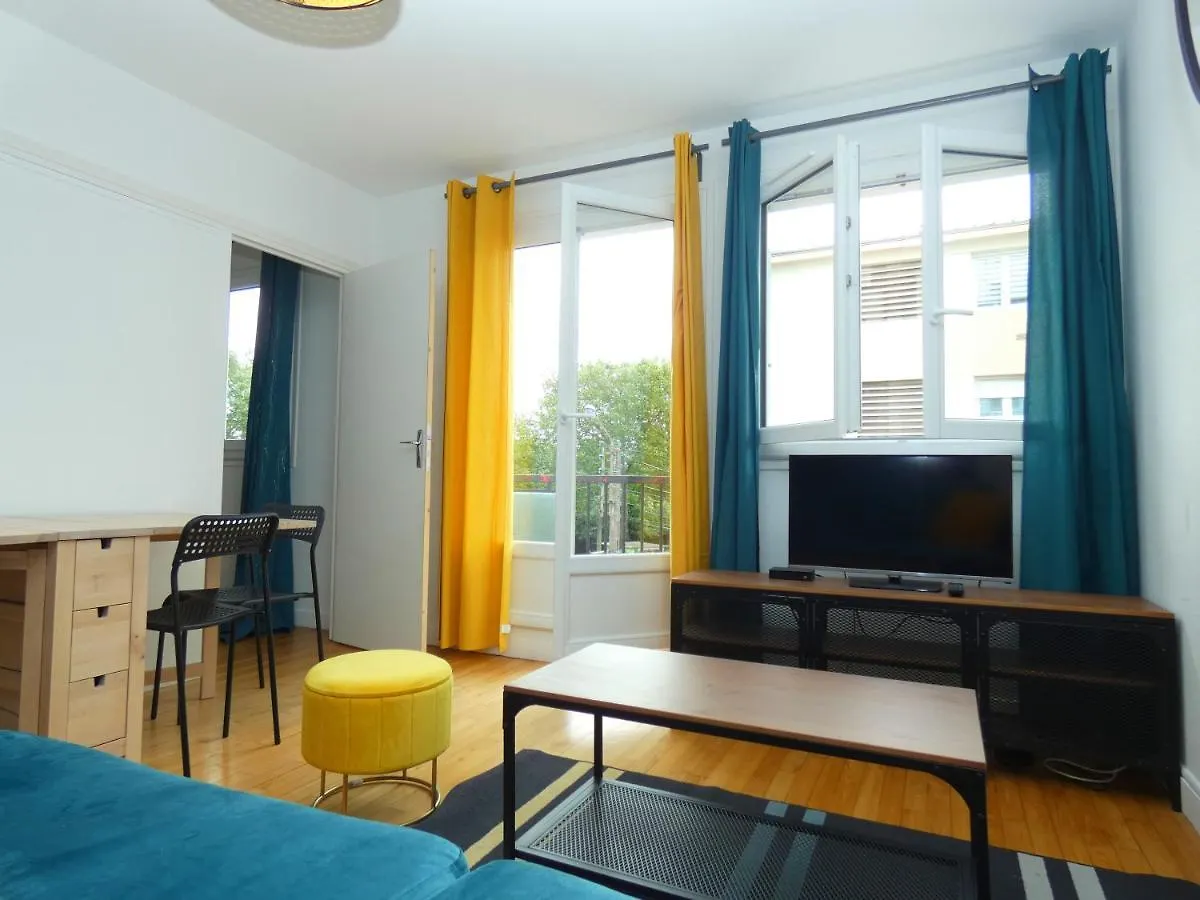 86-88 Duguay Trouin - Centre Ville - Au Calme - Balcon - Lumineux Apartment Lorient 0*,