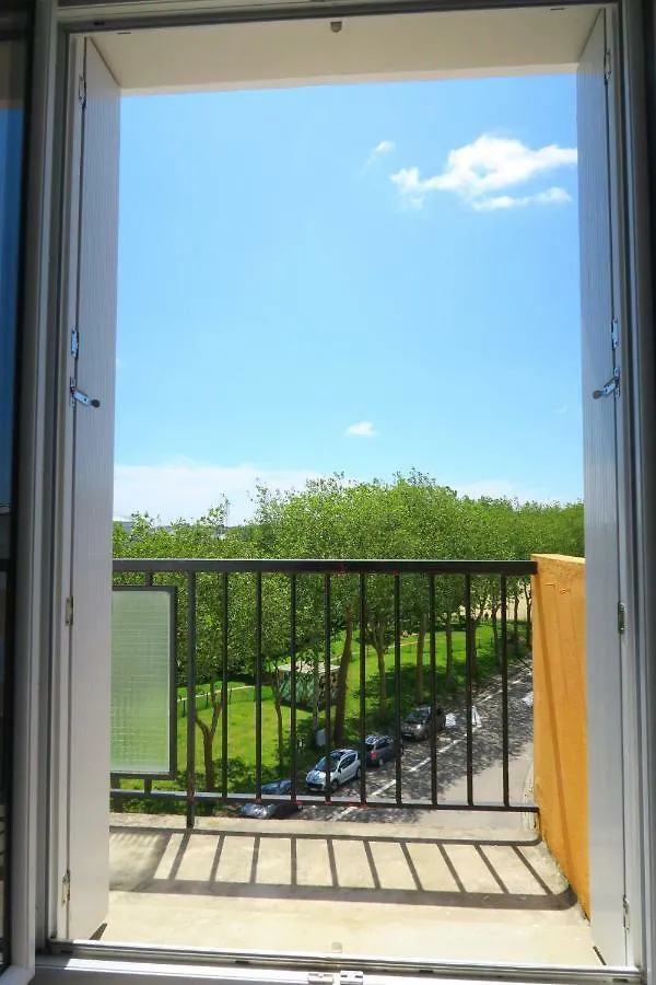 86-88 Duguay Trouin - Centre Ville - Au Calme - Balcon - Lumineux Apartment Lorient