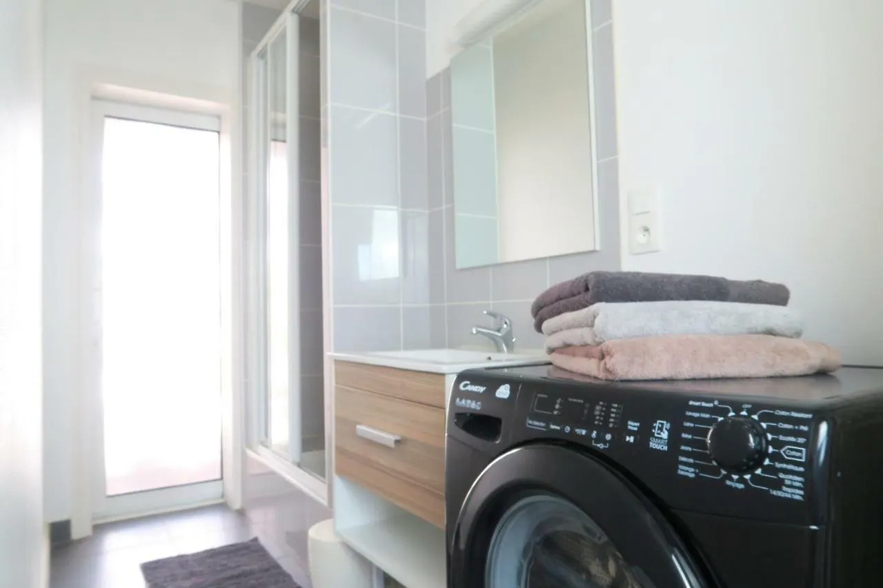 86-88 Duguay Trouin - Centre Ville - Au Calme - Balcon - Lumineux Apartment Lorient 0*,  France